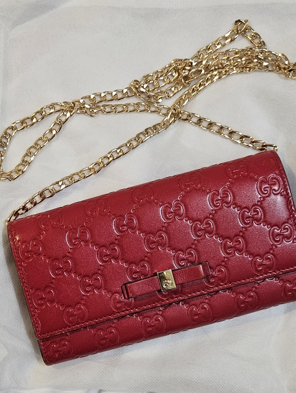 Embossed Interlocking Logo Red Wallet With COA